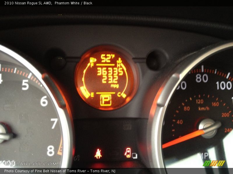 Phantom White / Black 2010 Nissan Rogue SL AWD