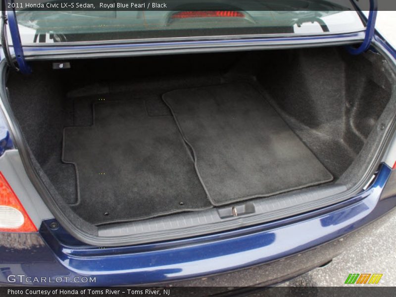  2011 Civic LX-S Sedan Trunk