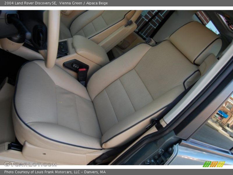 Front Seat of 2004 Discovery SE