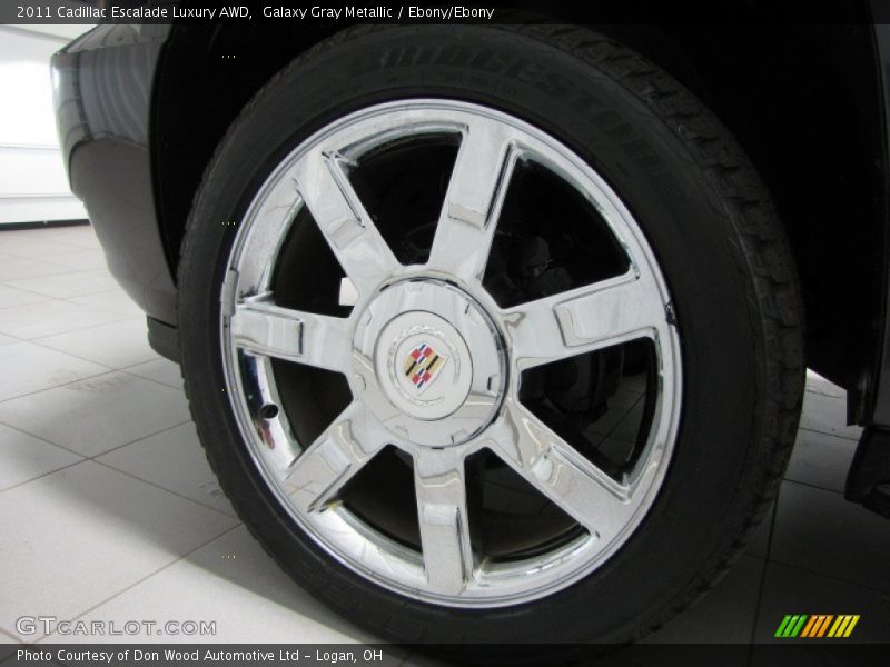 Galaxy Gray Metallic / Ebony/Ebony 2011 Cadillac Escalade Luxury AWD