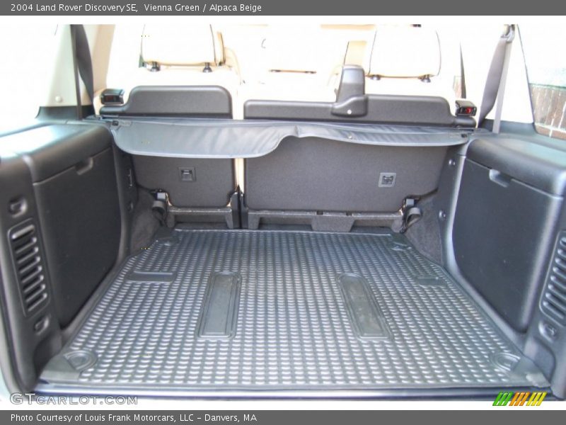  2004 Discovery SE Trunk