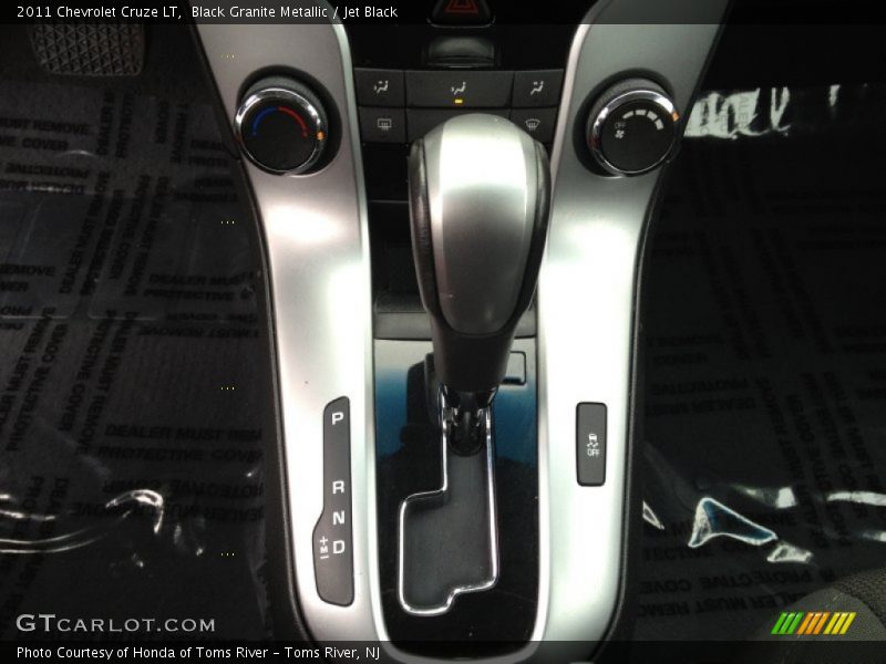 Black Granite Metallic / Jet Black 2011 Chevrolet Cruze LT