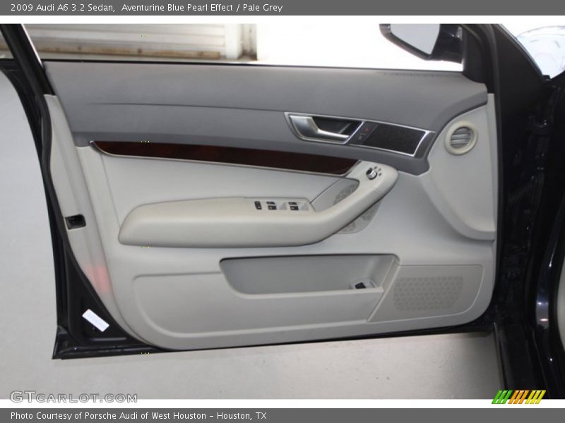 Door Panel of 2009 A6 3.2 Sedan