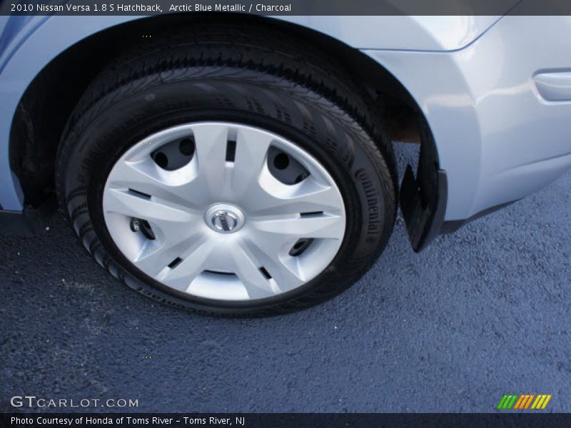 Arctic Blue Metallic / Charcoal 2010 Nissan Versa 1.8 S Hatchback