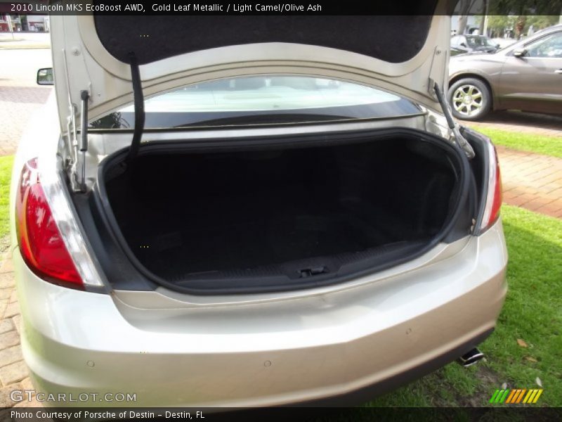  2010 MKS EcoBoost AWD Trunk