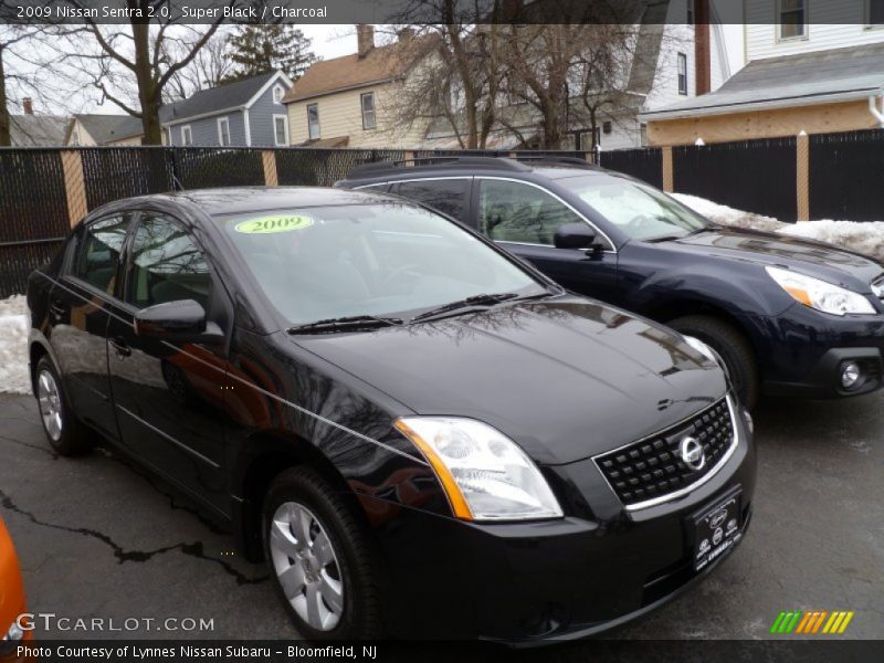 Super Black / Charcoal 2009 Nissan Sentra 2.0