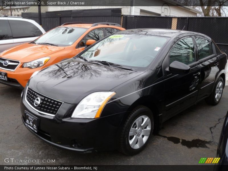 Super Black / Charcoal 2009 Nissan Sentra 2.0