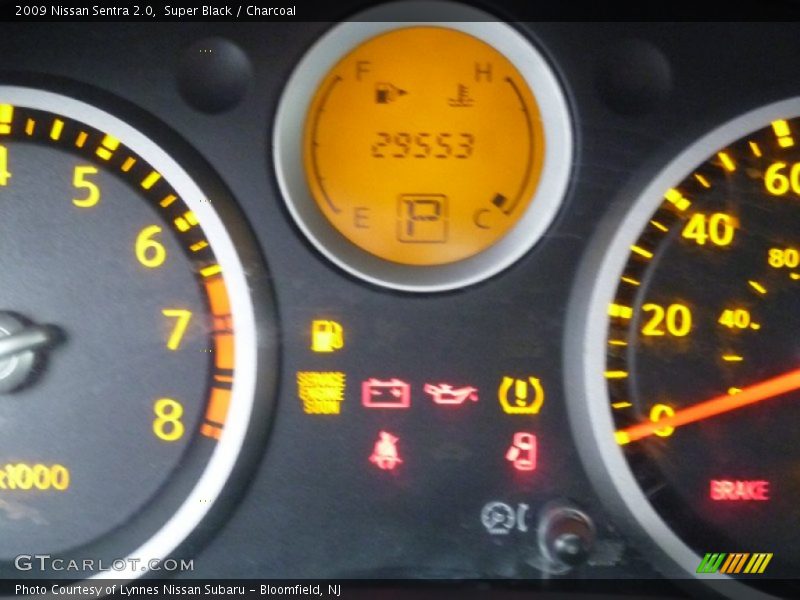 Super Black / Charcoal 2009 Nissan Sentra 2.0