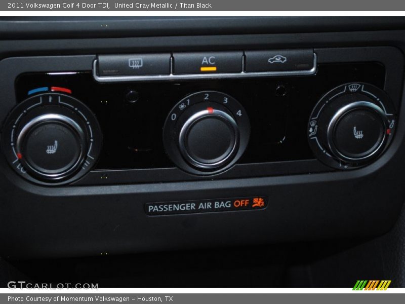Controls of 2011 Golf 4 Door TDI