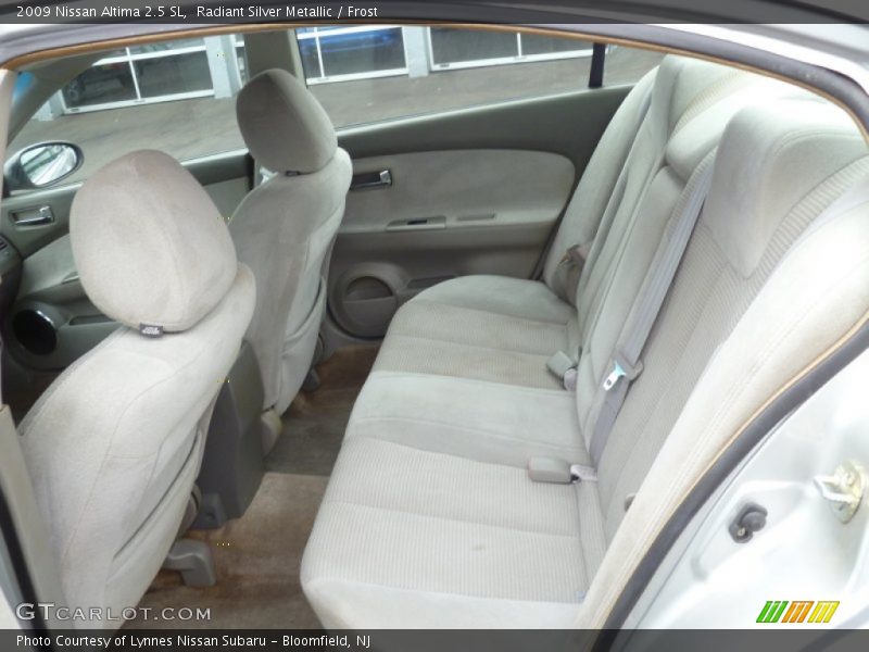 Radiant Silver Metallic / Frost 2009 Nissan Altima 2.5 SL