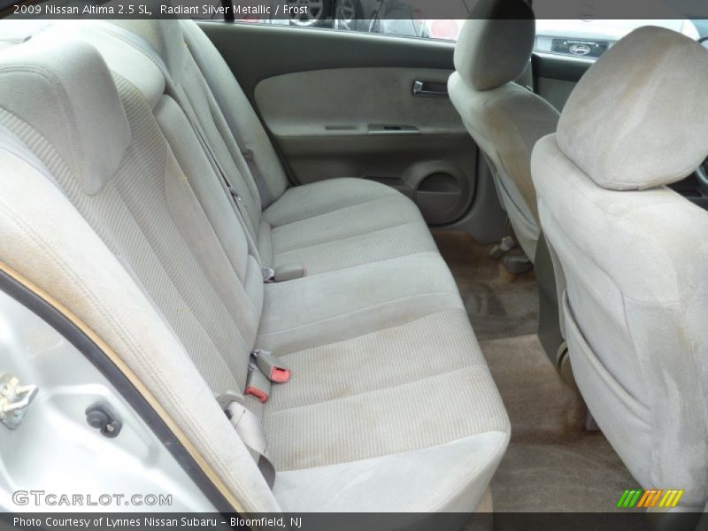 Radiant Silver Metallic / Frost 2009 Nissan Altima 2.5 SL