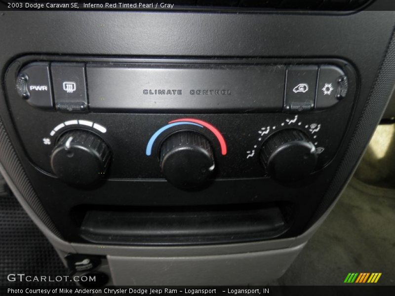 Inferno Red Tinted Pearl / Gray 2003 Dodge Caravan SE