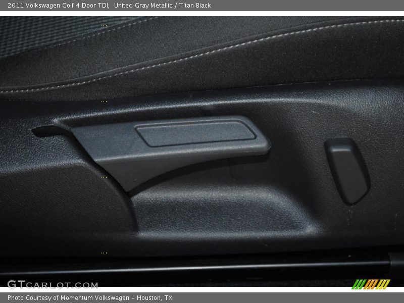 United Gray Metallic / Titan Black 2011 Volkswagen Golf 4 Door TDI
