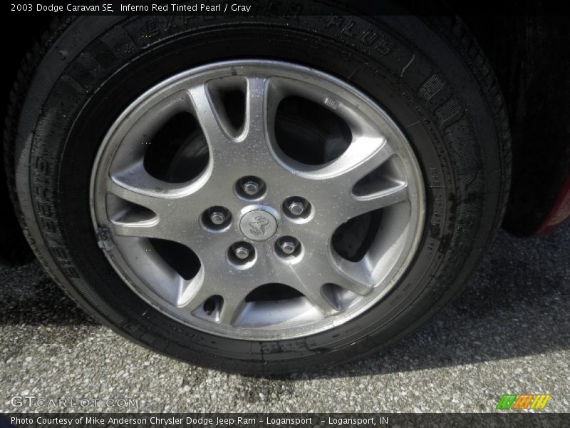 Inferno Red Tinted Pearl / Gray 2003 Dodge Caravan SE