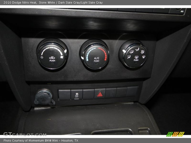 Stone White / Dark Slate Gray/Light Slate Gray 2010 Dodge Nitro Heat