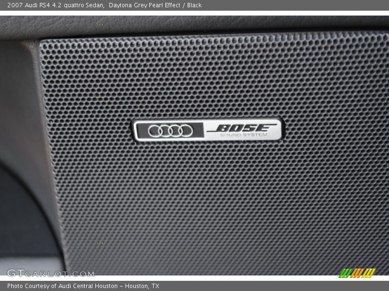 Audio System of 2007 RS4 4.2 quattro Sedan