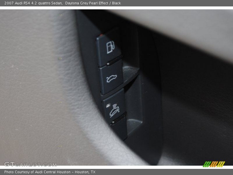 Daytona Grey Pearl Effect / Black 2007 Audi RS4 4.2 quattro Sedan