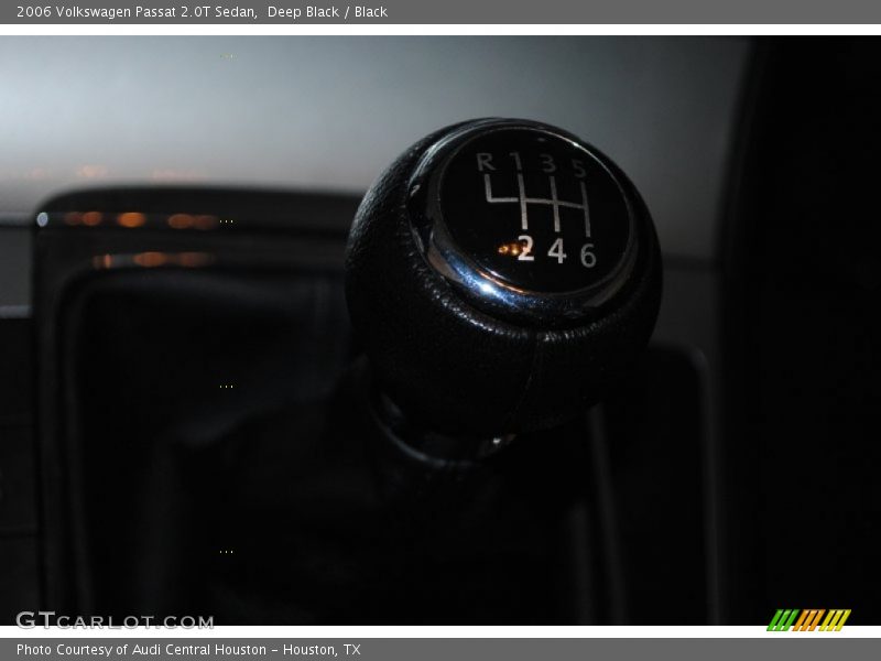  2006 Passat 2.0T Sedan 6 Speed Manual Shifter