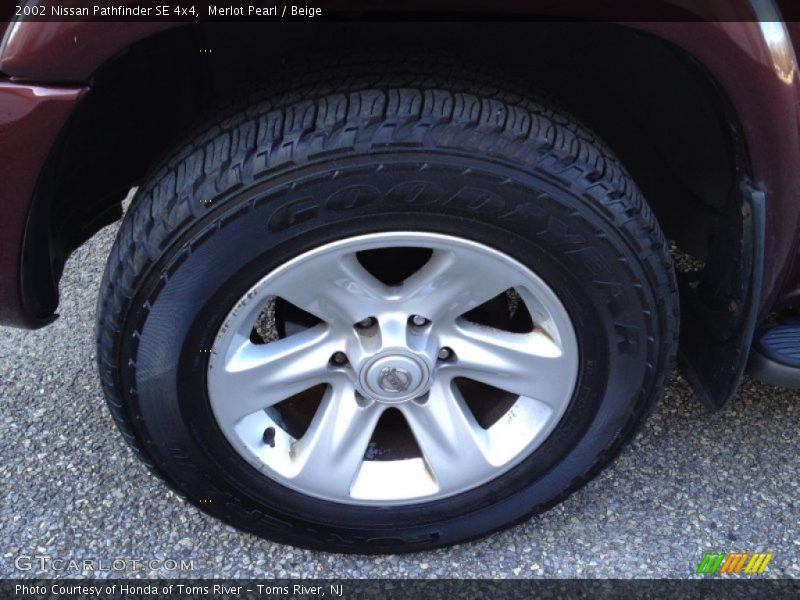  2002 Pathfinder SE 4x4 Wheel