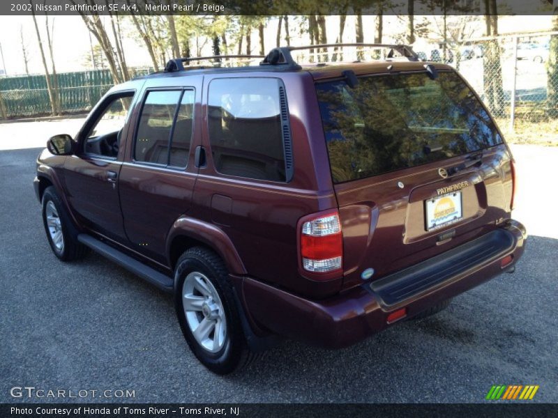 Merlot Pearl / Beige 2002 Nissan Pathfinder SE 4x4