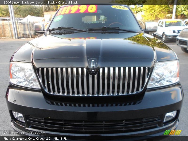 Black / Charcoal Black 2006 Lincoln Navigator Luxury