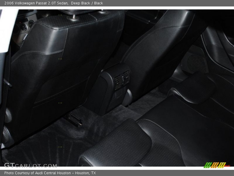 Deep Black / Black 2006 Volkswagen Passat 2.0T Sedan