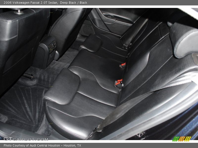 Deep Black / Black 2006 Volkswagen Passat 2.0T Sedan