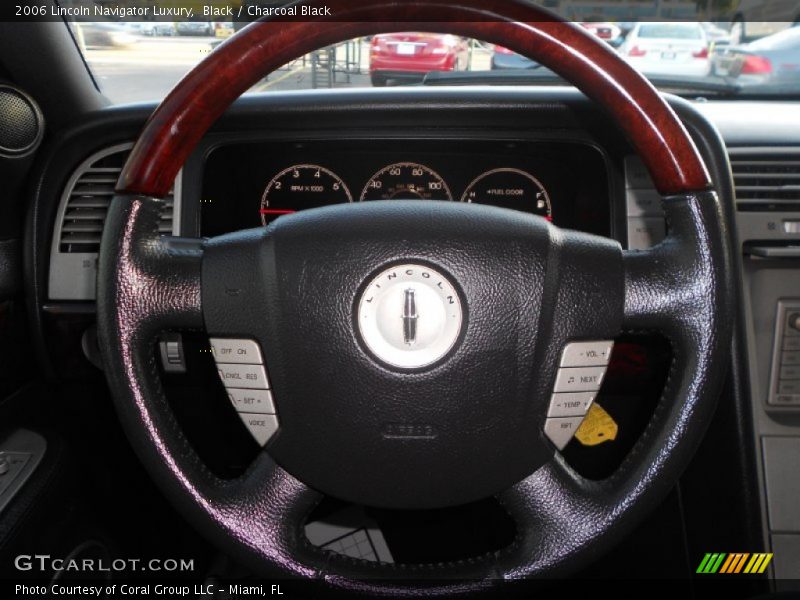  2006 Navigator Luxury Steering Wheel