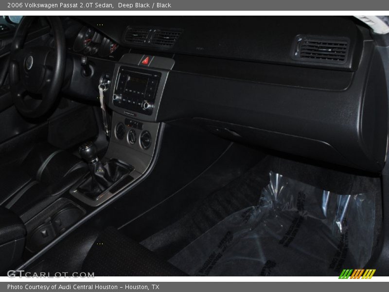 Deep Black / Black 2006 Volkswagen Passat 2.0T Sedan