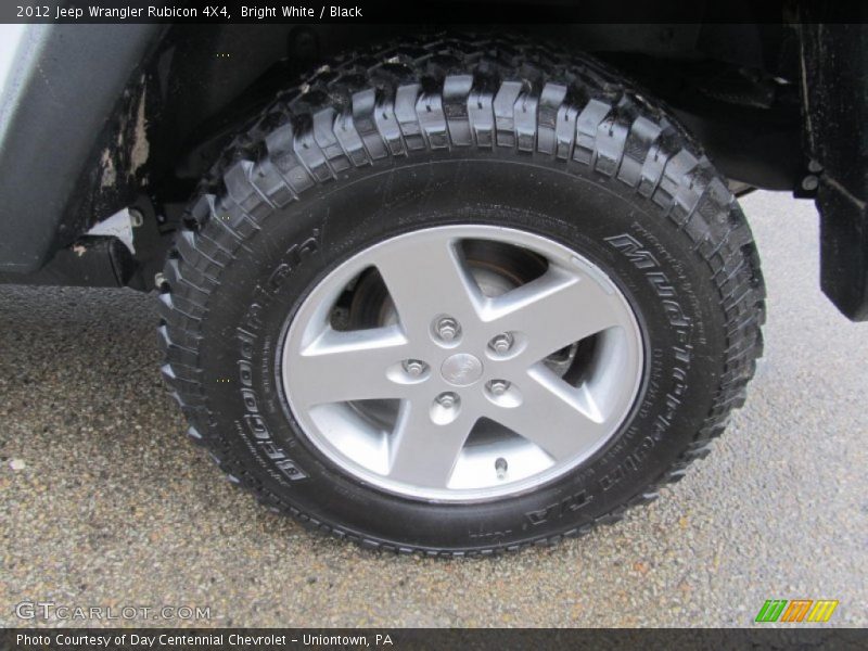 Bright White / Black 2012 Jeep Wrangler Rubicon 4X4