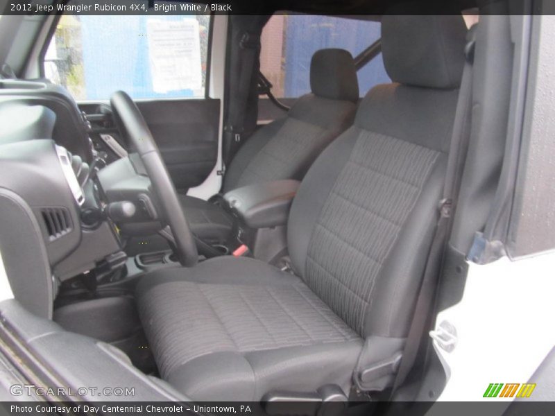 Bright White / Black 2012 Jeep Wrangler Rubicon 4X4