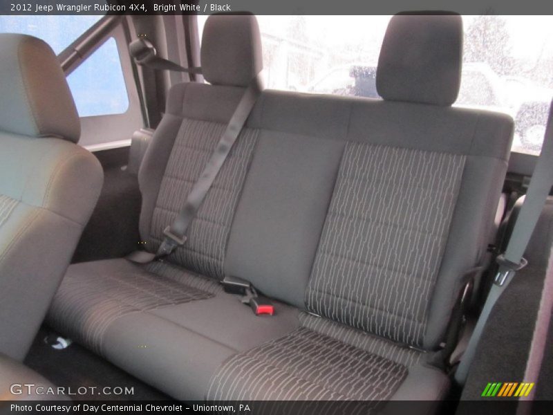 Bright White / Black 2012 Jeep Wrangler Rubicon 4X4