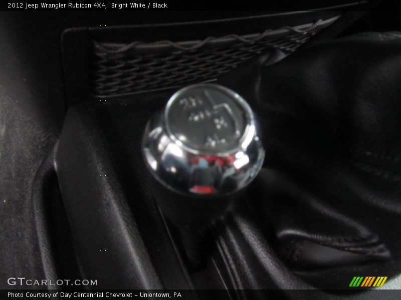 Bright White / Black 2012 Jeep Wrangler Rubicon 4X4