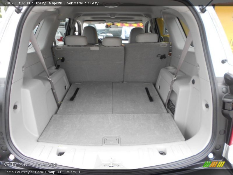 Majestic Silver Metallic / Grey 2007 Suzuki XL7 Luxury