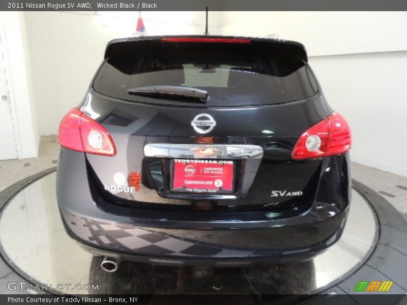 Wicked Black / Black 2011 Nissan Rogue SV AWD