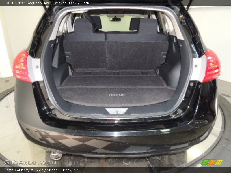 Wicked Black / Black 2011 Nissan Rogue SV AWD