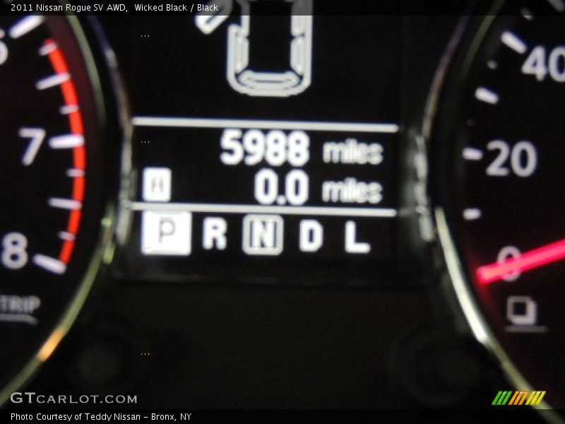 Wicked Black / Black 2011 Nissan Rogue SV AWD