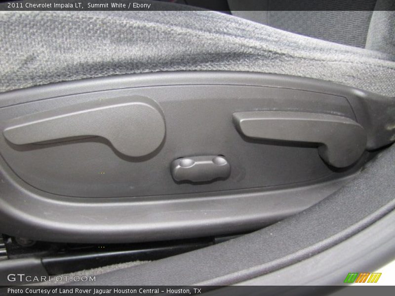 Summit White / Ebony 2011 Chevrolet Impala LT