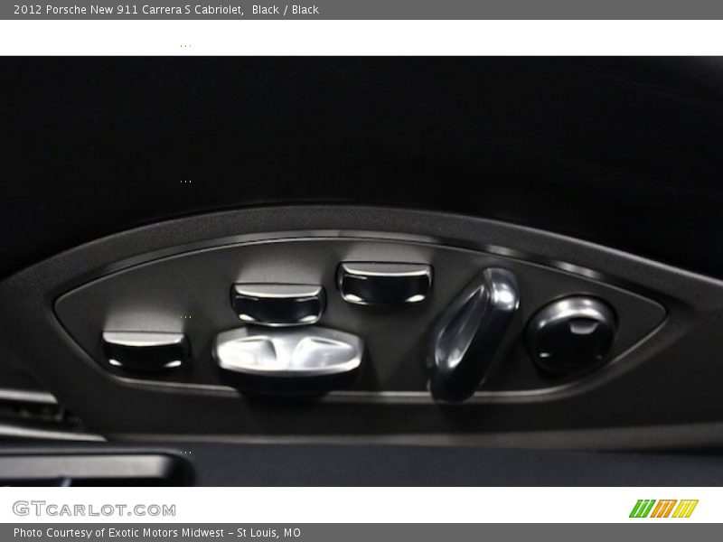 Controls of 2012 New 911 Carrera S Cabriolet