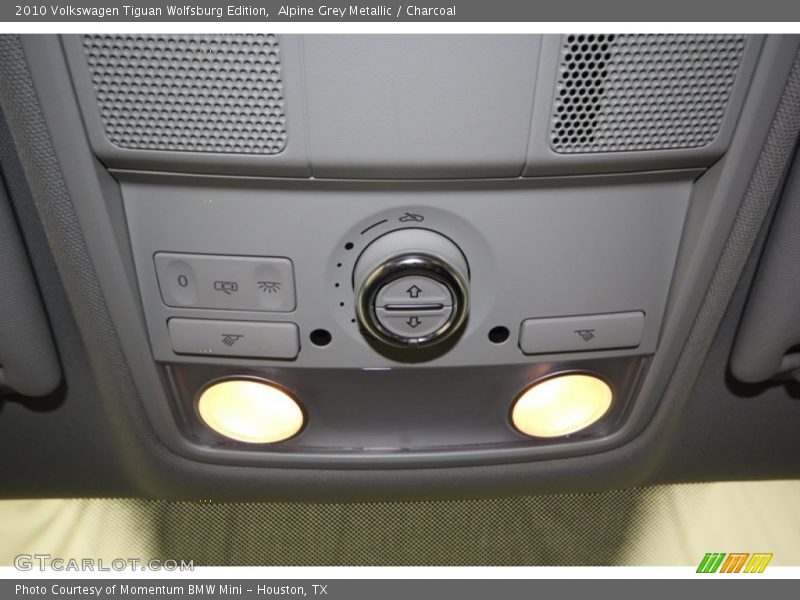 Alpine Grey Metallic / Charcoal 2010 Volkswagen Tiguan Wolfsburg Edition
