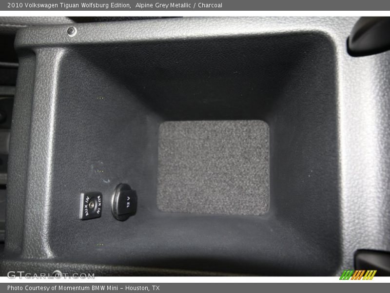 Alpine Grey Metallic / Charcoal 2010 Volkswagen Tiguan Wolfsburg Edition