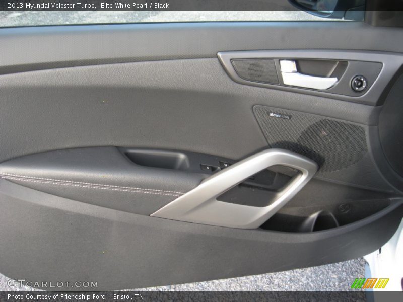 Elite White Pearl / Black 2013 Hyundai Veloster Turbo