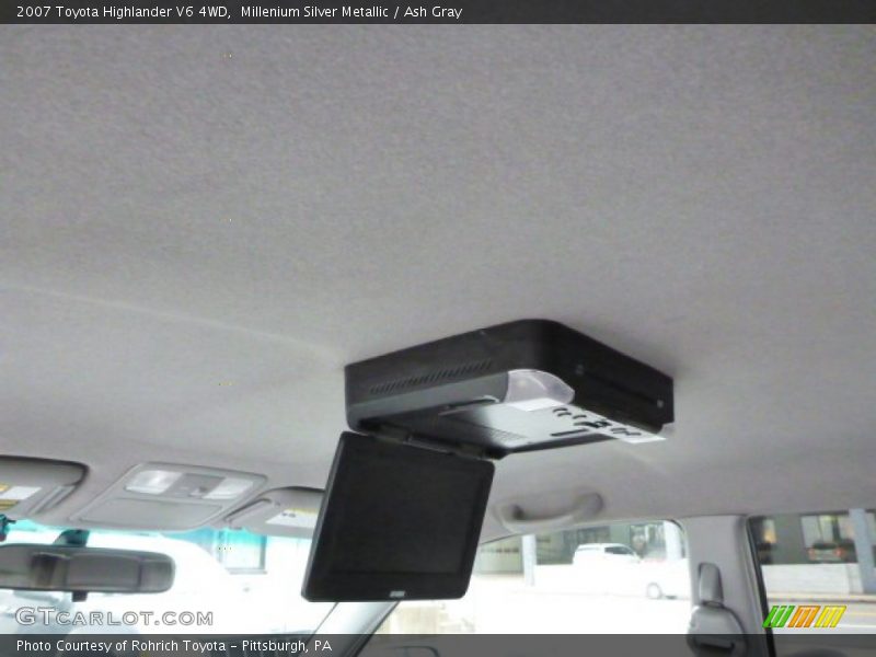 Millenium Silver Metallic / Ash Gray 2007 Toyota Highlander V6 4WD