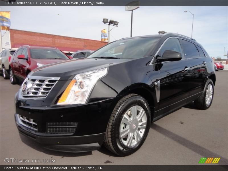 Front 3/4 View of 2013 SRX Luxury FWD