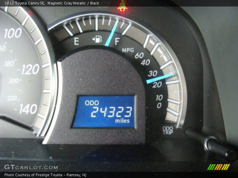 Magnetic Gray Metallic / Black 2012 Toyota Camry SE