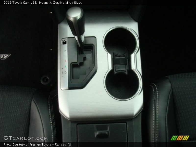 Magnetic Gray Metallic / Black 2012 Toyota Camry SE