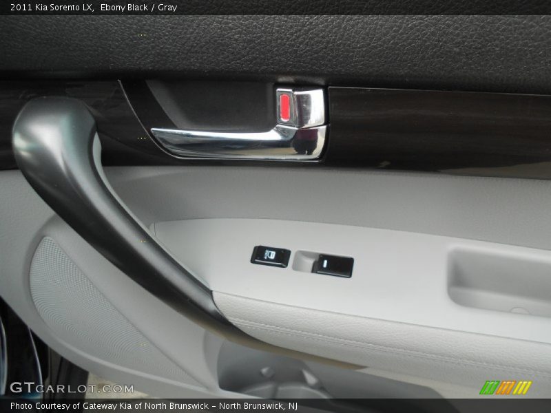 Ebony Black / Gray 2011 Kia Sorento LX