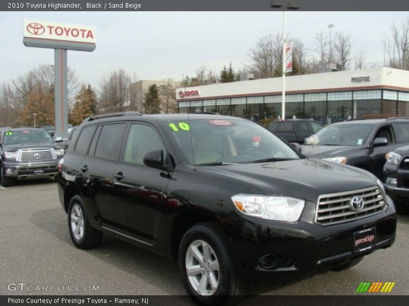 Black / Sand Beige 2010 Toyota Highlander