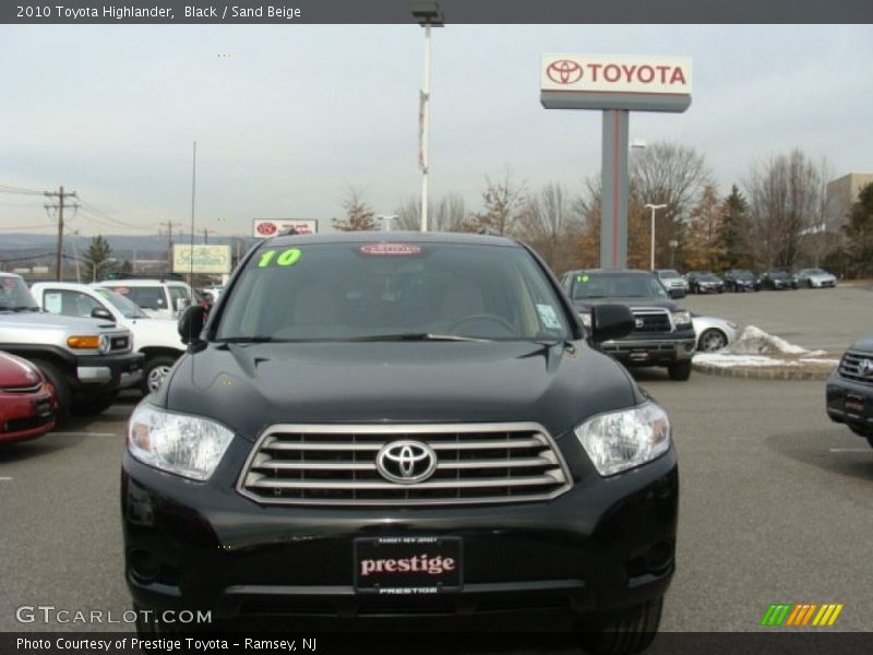 Black / Sand Beige 2010 Toyota Highlander