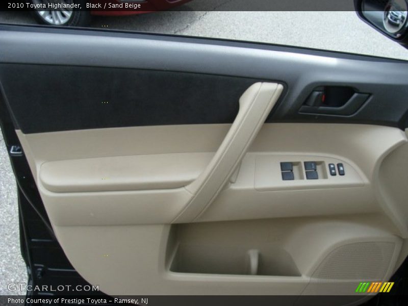 Black / Sand Beige 2010 Toyota Highlander